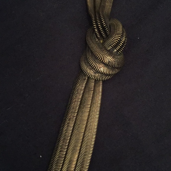 Gold Knot Necklace - Picture 7 of 8